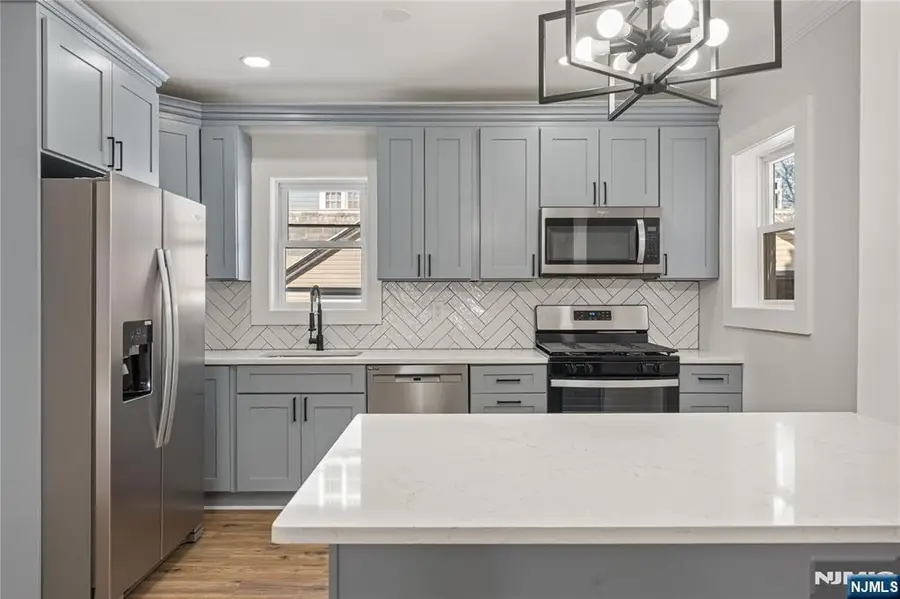 18 Hilton Avenue, Maplewood, NJ 07040 - #2