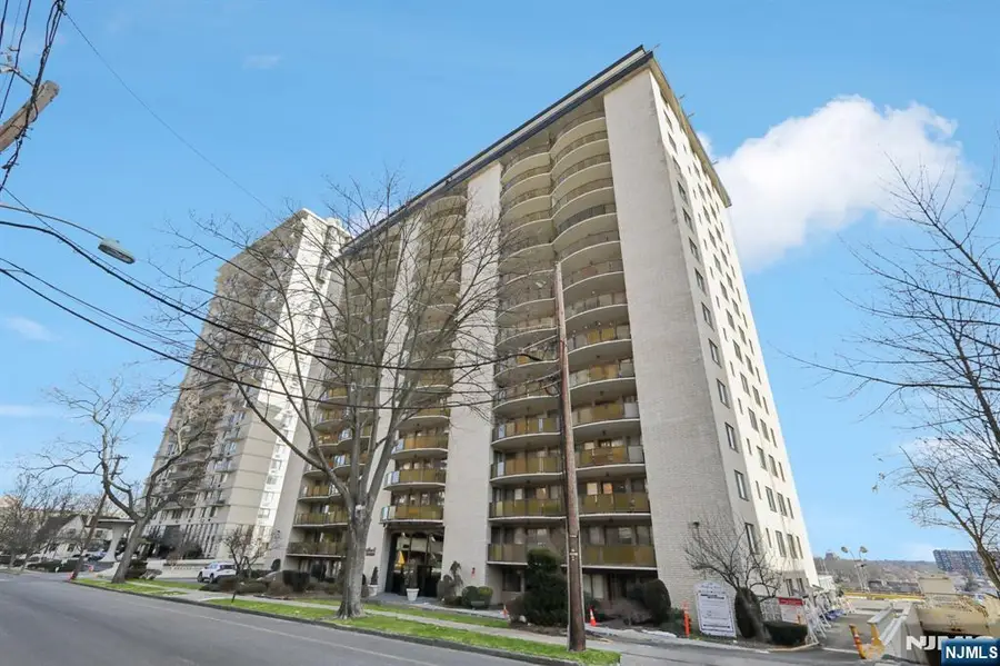 150 Overlook Avenue 7F, Hackensack, NJ 07601 - Image #2