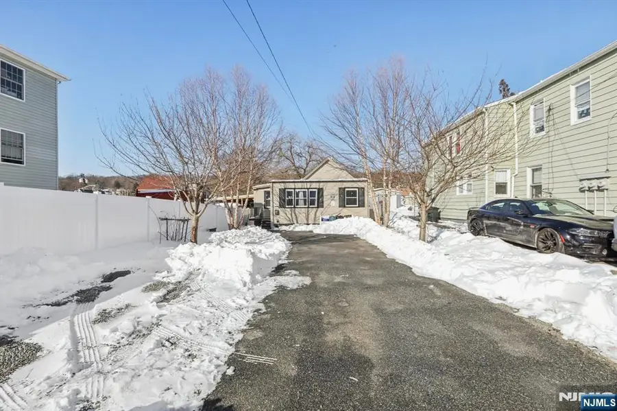 631 Valley Street, Orange, NJ 07050 - Image #3