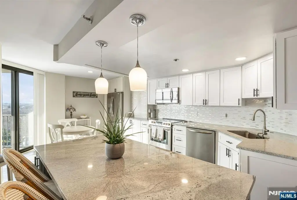 245 Prospect Avenue 14D, Hackensack, NJ 07601 - Image #1