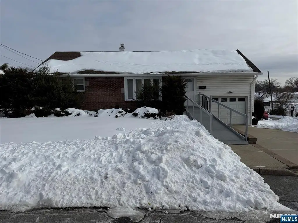 35 18th Avenue, Elmwood Park, NJ 07407 - Image #1