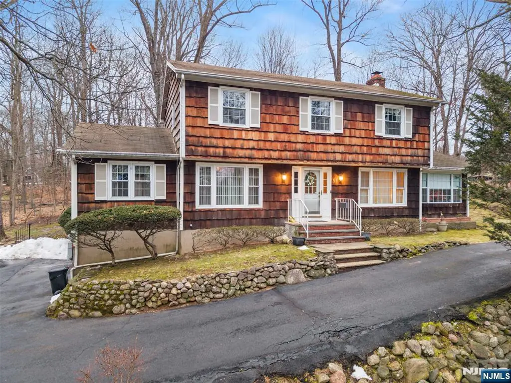 51 Black Oak Lane, Mahwah, NJ 07430 - Image #1