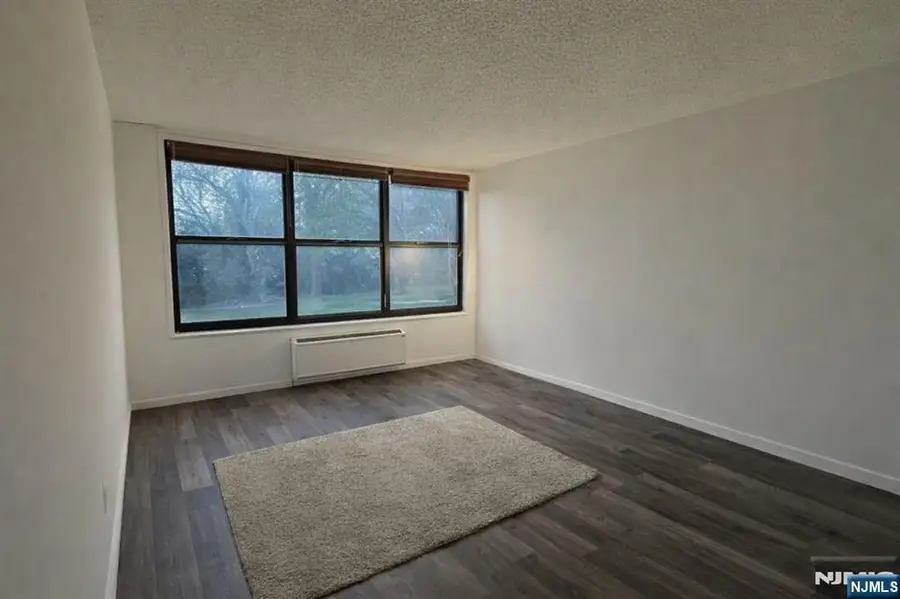 7002 Boulevard East 3F, Guttenberg, NJ 07093 - #3