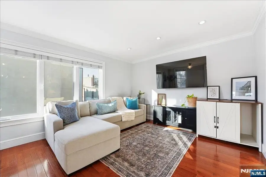 700 Bloomfield Street 3, Hoboken, NJ 07030 - Image #3