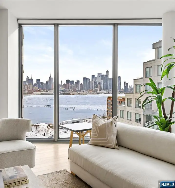 9 Ave At Port Imperial 911, West New York, NJ 07093 - #2