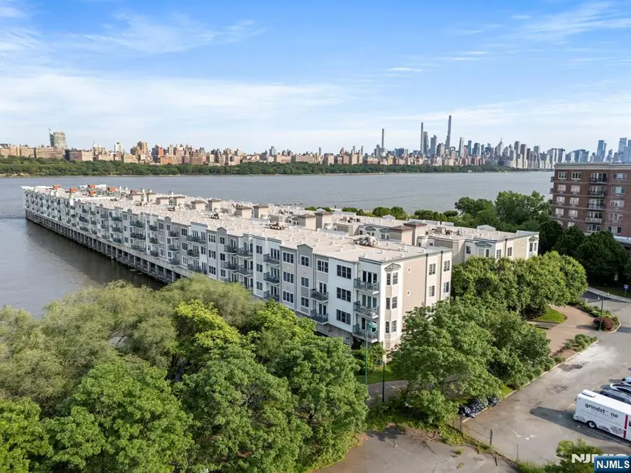 108 The Promenade 108, Edgewater, NJ 07020 - #3