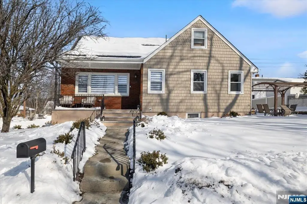 7 Chaplin Court, Clifton, NJ 07012 - Image #1