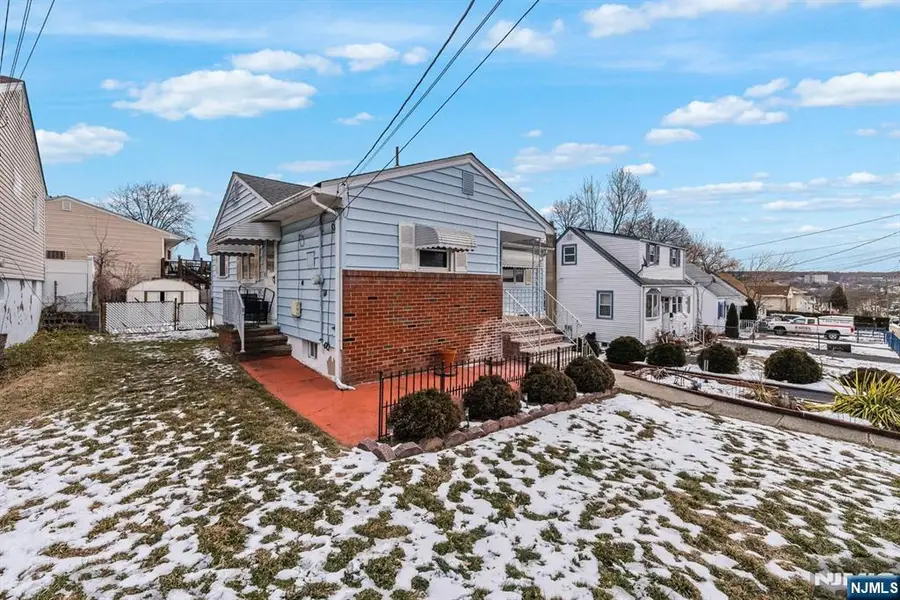 316-318 Maitland Avenue, Paterson, NJ 07502 - #3