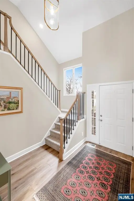 19 Crescent Hollow Court, Ramsey, NJ 07446 - #3