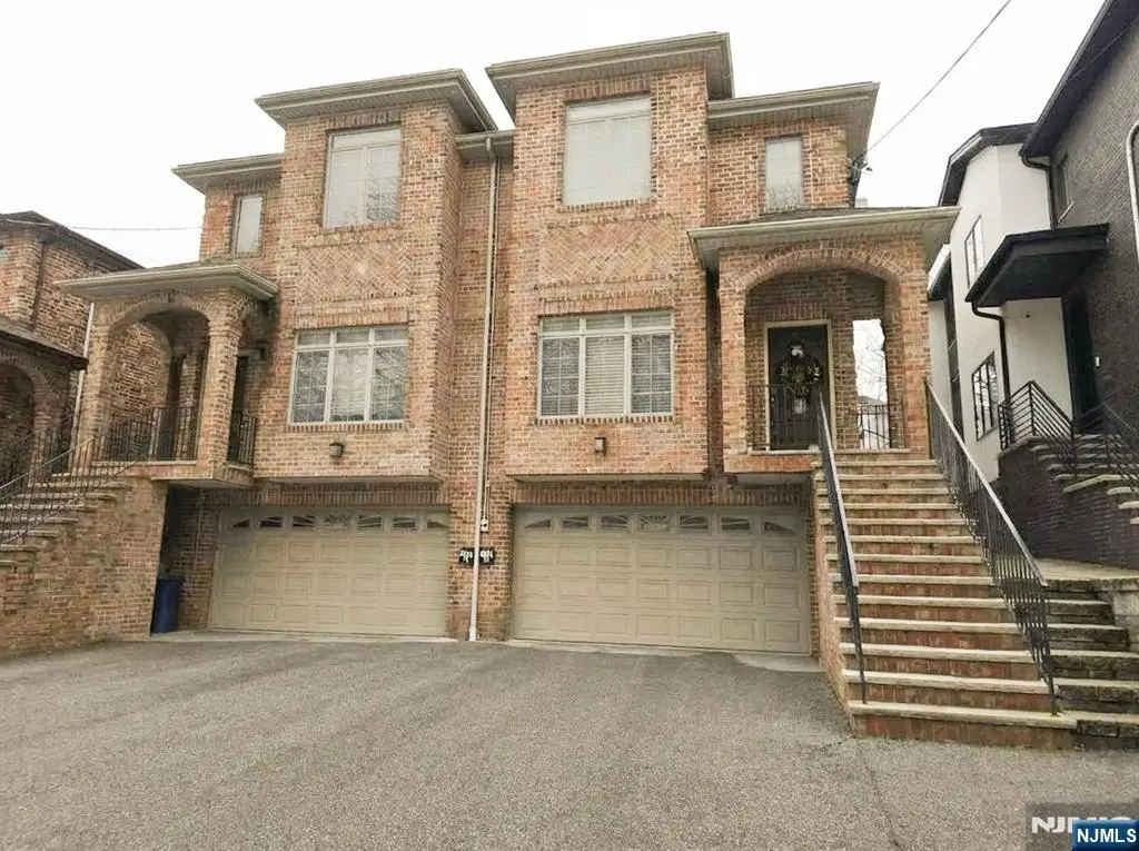 227B 5th B, Palisades Park, NJ 07650 - #1