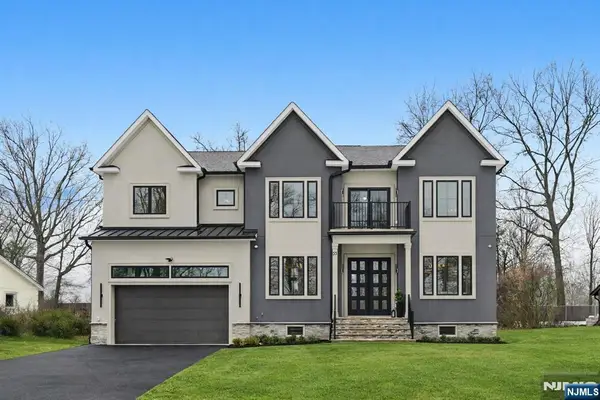 33 Tower Road, Livingston, NJ 07039