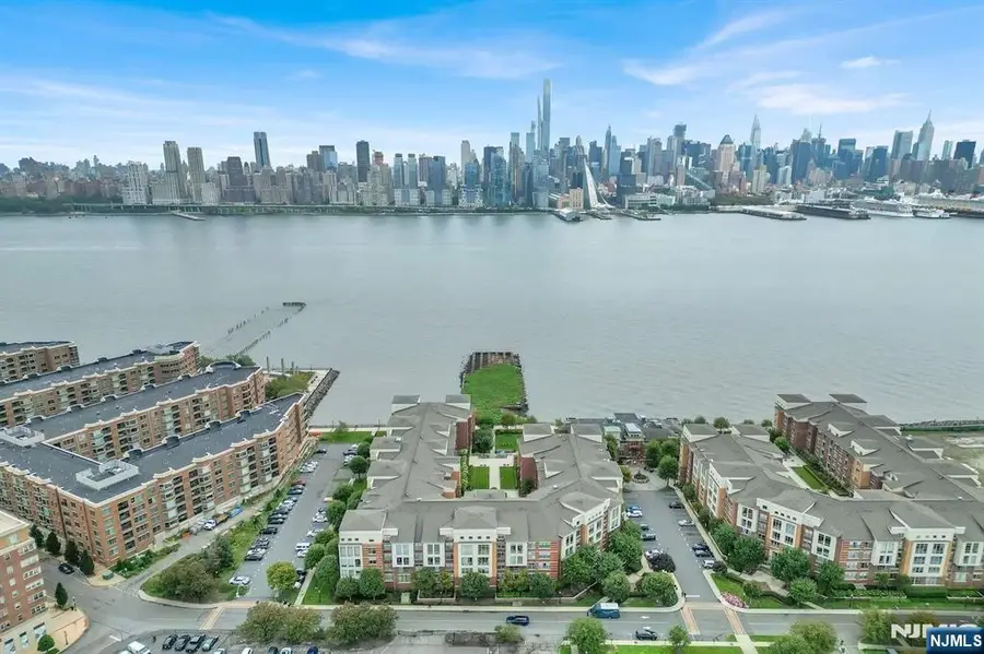 24 Ave At Port Imperial 230, West New York, NJ 07093 - #3