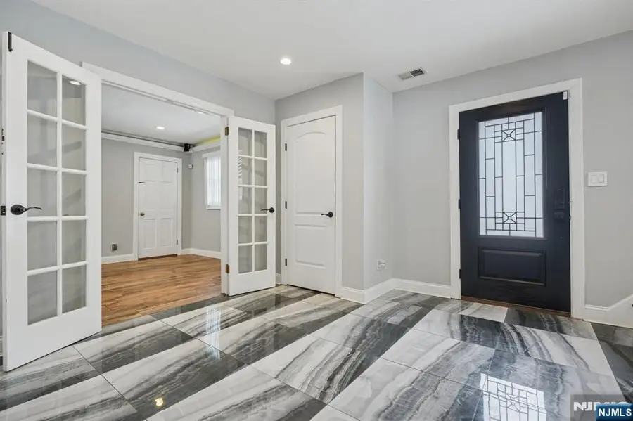 25 Nathan Way, Wayne, NJ 07470 - #3