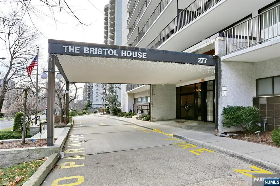 277 Prospect Avenue 18H, Hackensack, NJ 07601 - #3