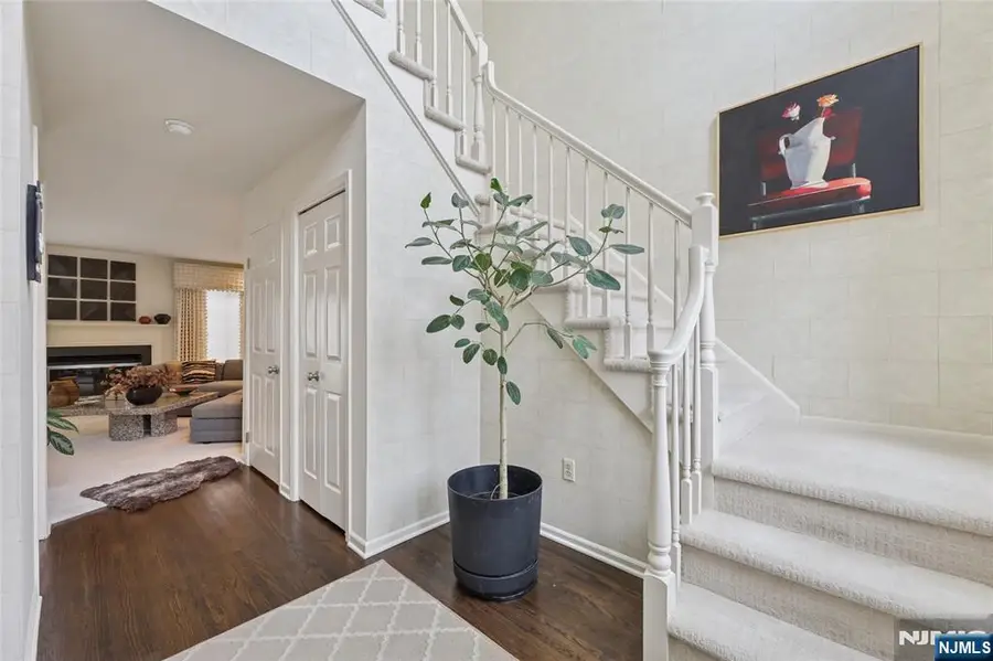 7 Coniston Court, Wayne, NJ 07470 - #3