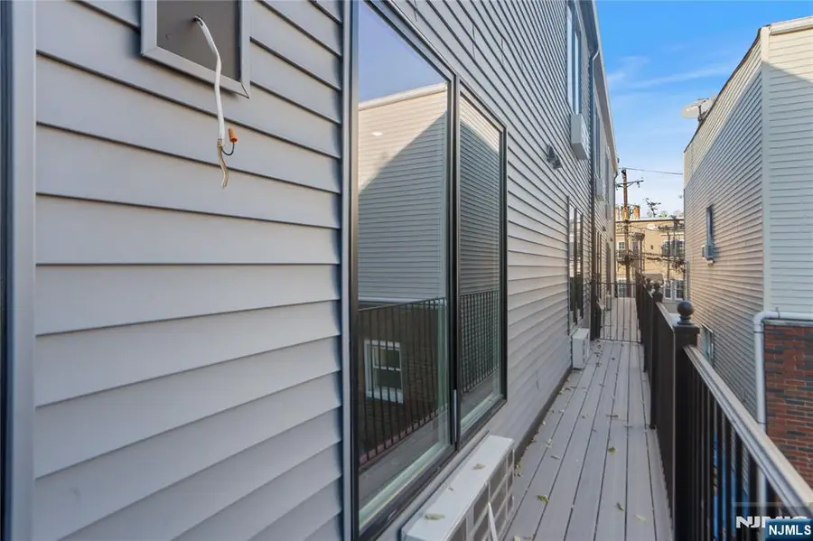 521 10th Street B1, Union City, NJ 07087 - #2