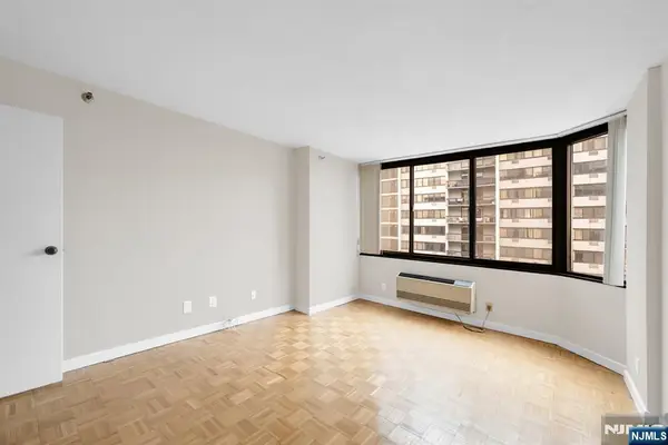 316 Prospect 8H, Hackensack, NJ 07601