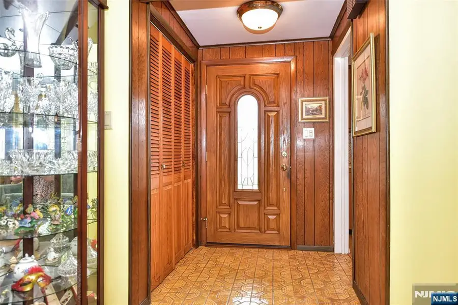 90 Emwood Drive, Emerson, NJ 07630 - #2