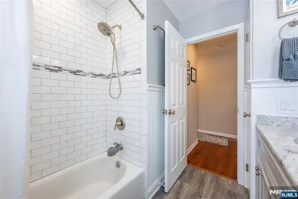 7 Carlson Place, Par-troy Hills Twp., NJ 07034