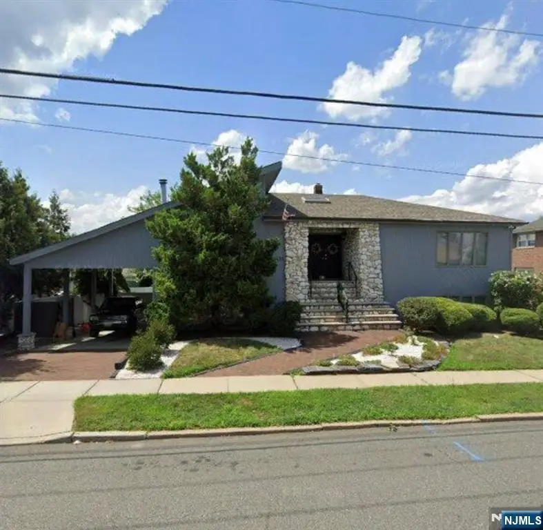 433 Chase Avenue, Lyndhurst, NJ 07071 - #1