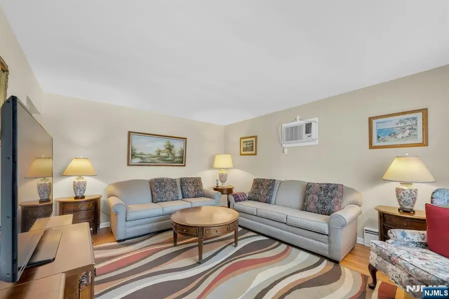 648 Milton Avenue, Lyndhurst, NJ 07071 - #3