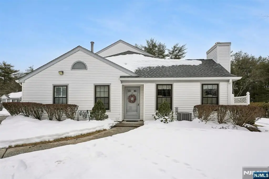 79 Konight Court 79, Mahwah, NJ 07430 - #1