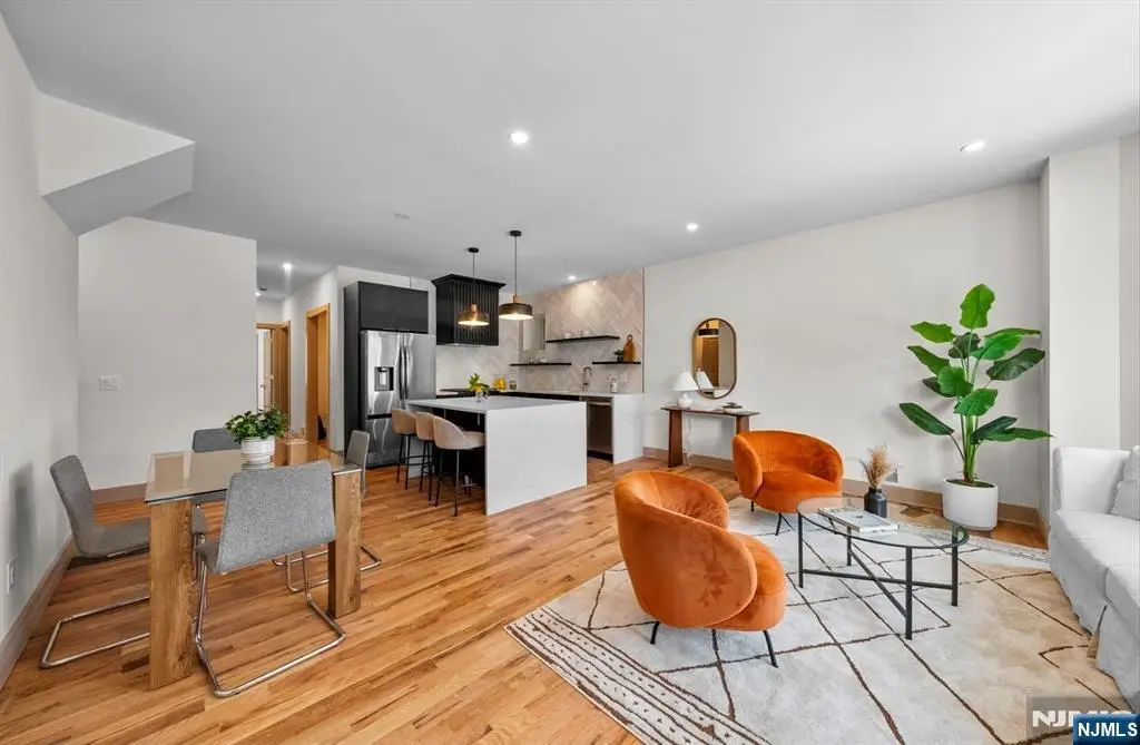 221 Clerk Street 1, Jersey City, NJ 07305 - #1