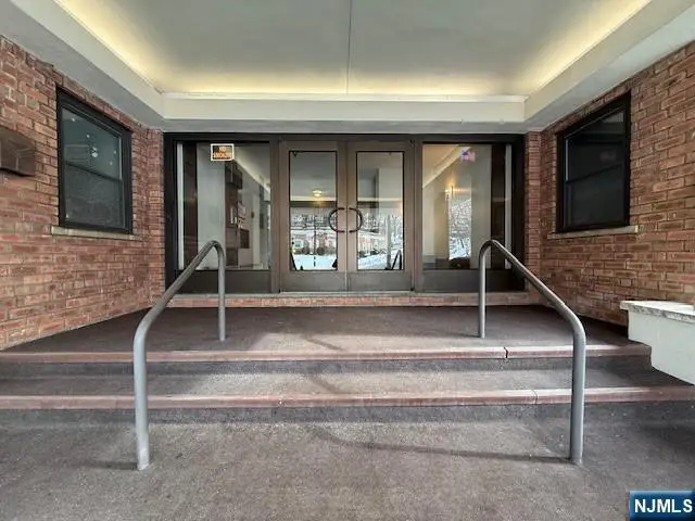 95 Orient Way 1H, Rutherford, NJ 07070 - #3