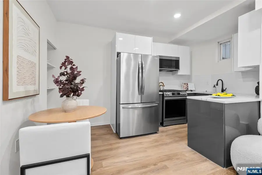 407 Park Avenue, Weehawken, NJ 07086 - #2