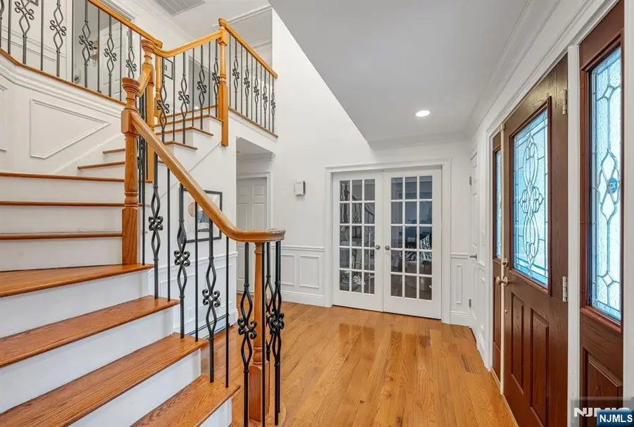 3 Stonewall Court, Woodcliff Lake, NJ 07677 - #2