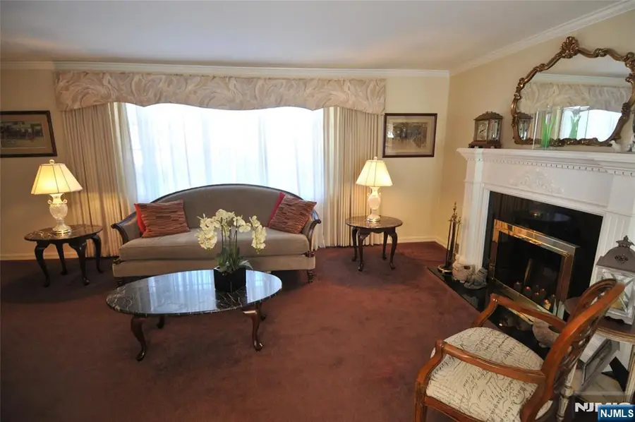 7 Maple Hill Drive, Woodcliff Lake, NJ 07677 - #3