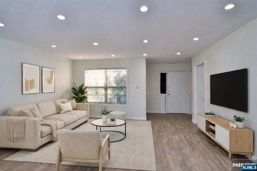 223 16th Avenue, Newark, NJ 07103 - #1