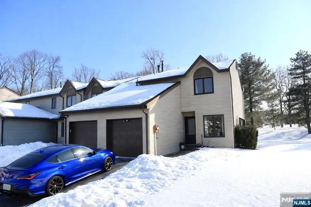 8 Dogwood Circle, Flemington, NJ 08822 - #1