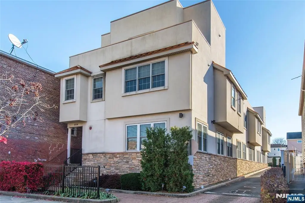 604 Avenue A 104, Bayonne, NJ 07002 - #1