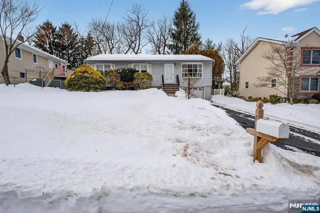 106 Walnut Street, Oakland, NJ 07436 - #1