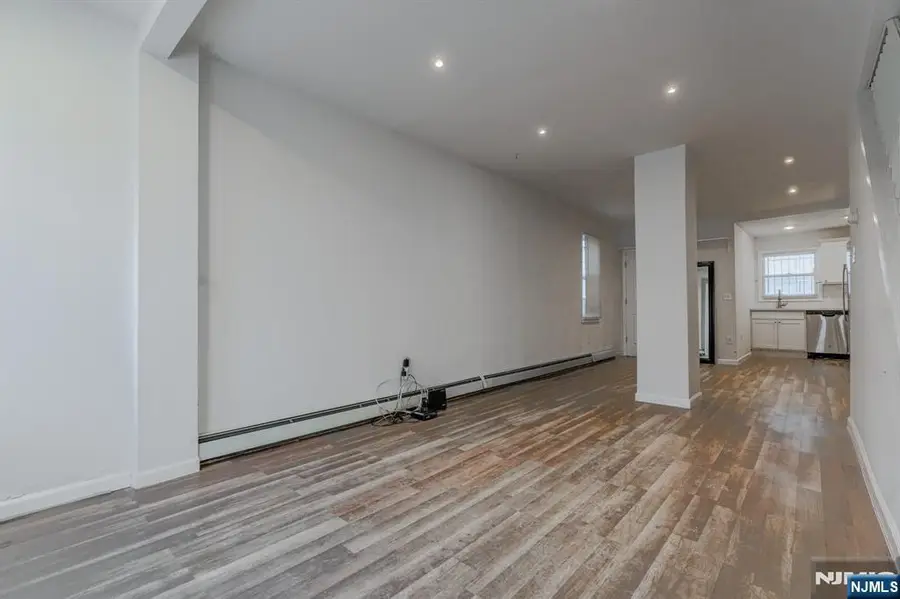 562 18th Street, Newark, NJ 07103 - #3