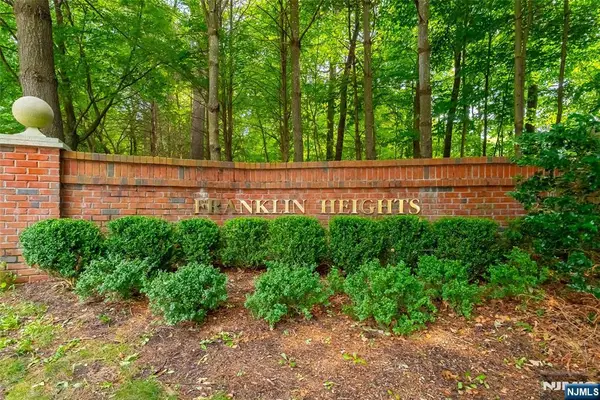 2249 Margaret Court, Mahwah, NJ 07430