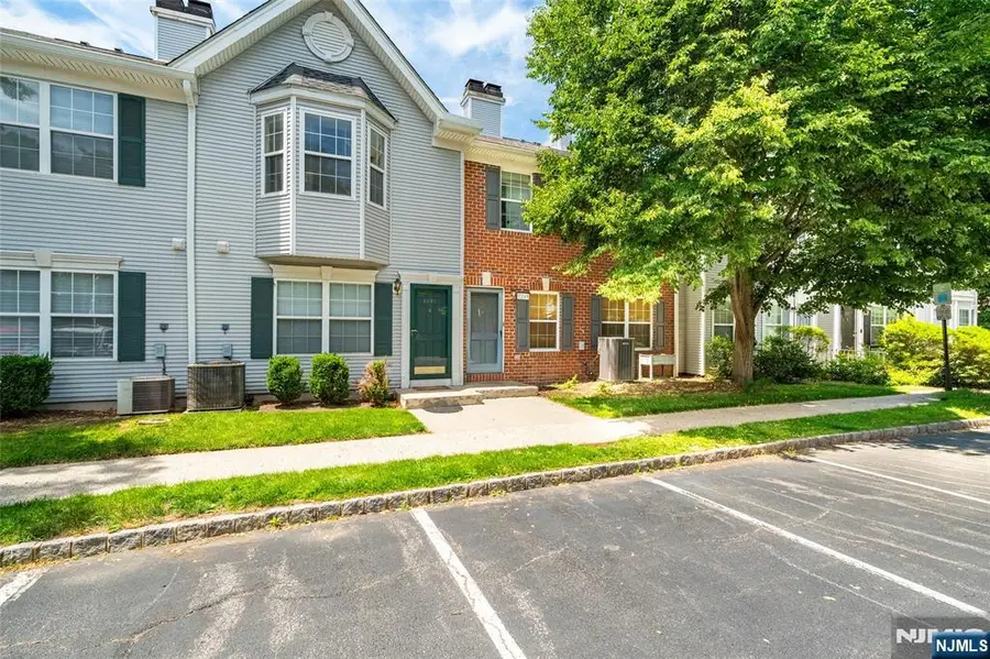 2249 Margaret Court, Mahwah, NJ 07430 - #3