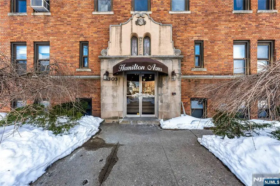 303 Hamilton Place A4, Hackensack, NJ 07601 - #3