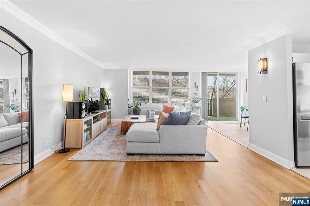 100 Grand Cove Way 3A, Edgewater, NJ 07020 - #1