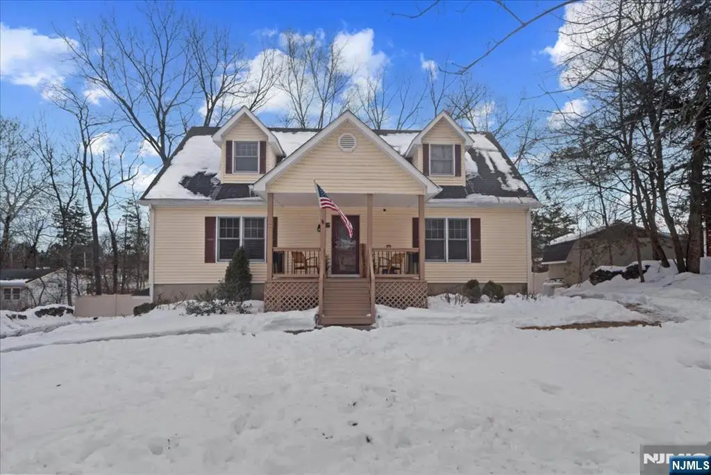 10 Thistle Avenue, Glenwood, NJ 07418 - #1