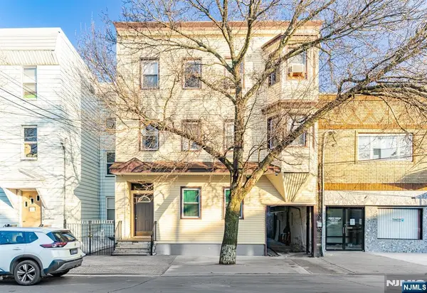 86 Pacific Street, Newark, NJ 07105