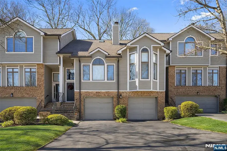 5 Lakeview Drive, Old Tappan, NJ 07675 - #3