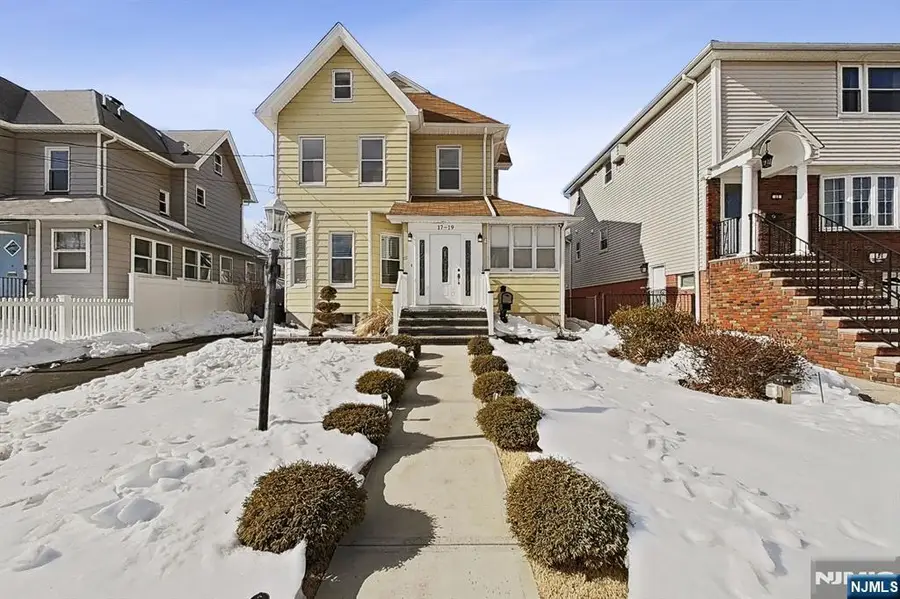 17 Franklin Place, Kearny, NJ 07032 - #2