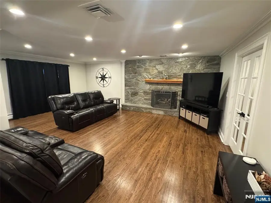 19 Knox Terrace, Totowa, NJ 07512 - #3