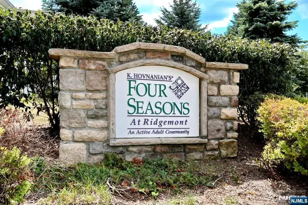 801 Four Seasons Lane 811, Montvale, NJ 07645