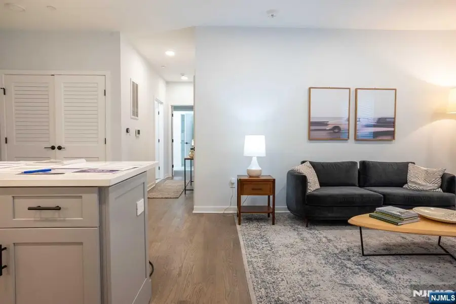 660 Bloomfield Avenue 403, Bloomfield, NJ 07003 - #3