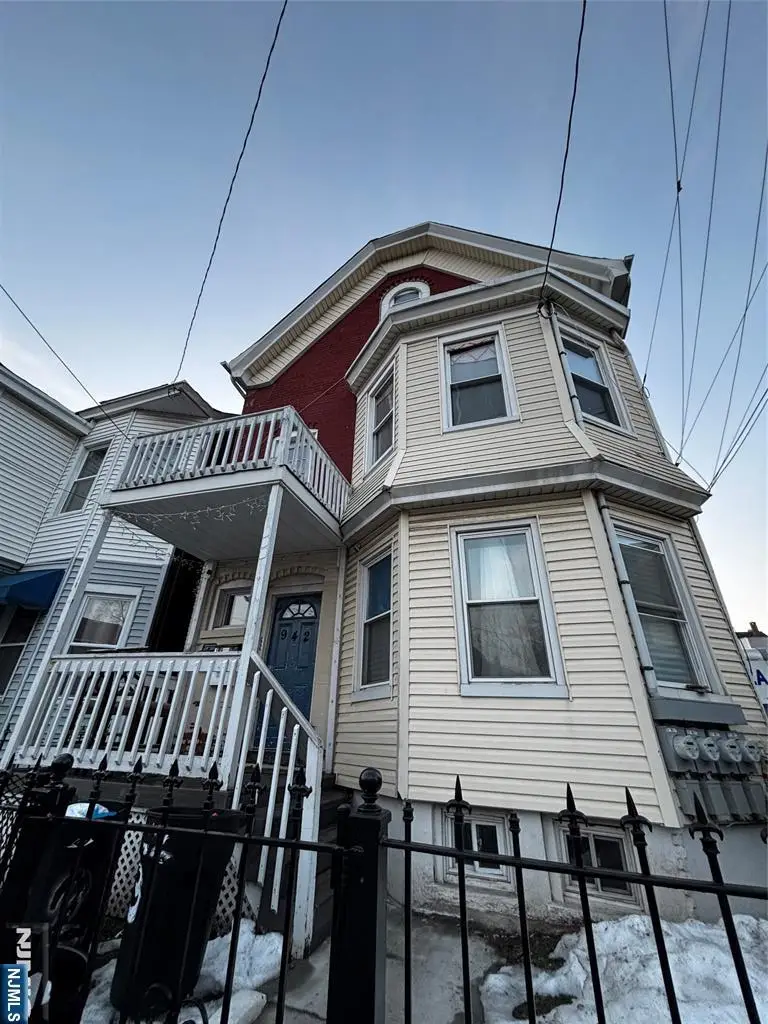 942 E 19th Street, Paterson, NJ 07501 - #2