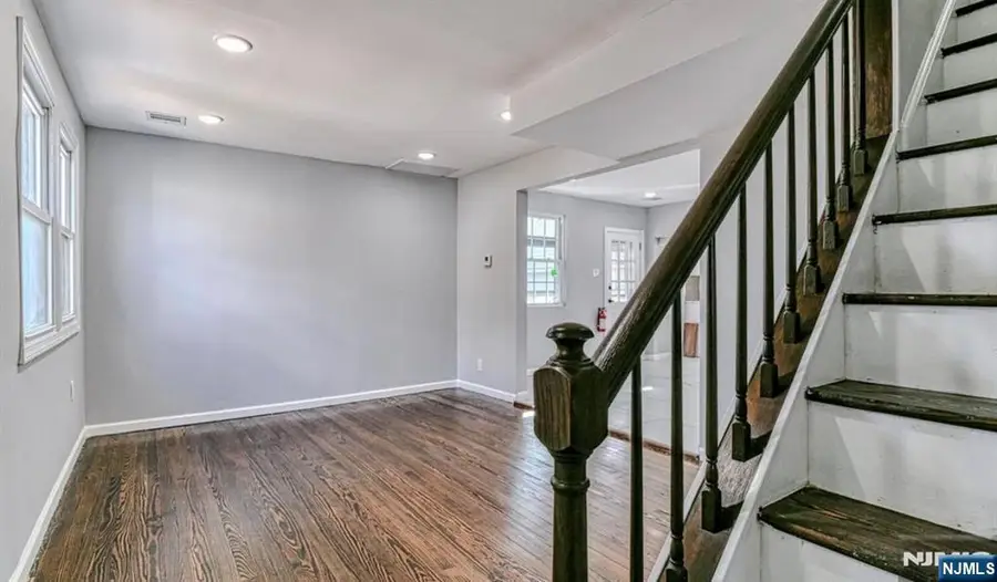 685 Edgewood Place, North Brunswick, NJ 08902 - #3