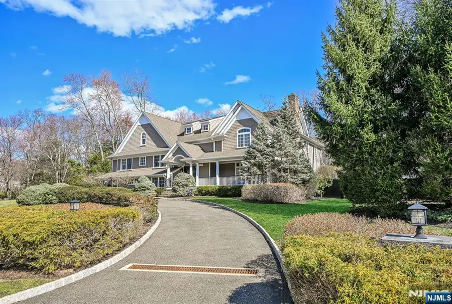 36 Clearwater Drive, Ho Ho Kus, NJ 07423 - #2